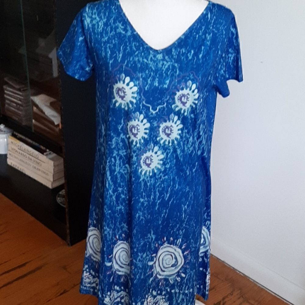 NWOT V neck tunic dress